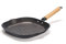 Qulinart by Brandt, Poêle en Fonte Ultra légère avec Couche Anti-adhésive en nid d’Abeille, Poele gril en fonte, 28 cm, noir, Tous Feux dont Induction, Sans PFOA, chauffe de manière homogène