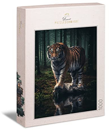 Ulmer Puzzleschmiede - Puzzle „Herrscher des dunklen Waldes“ - Der majestätische Sibirische Tiger pirscht in die Nacht - Tiger-Puzzle mit 1000 Teilen für Erwachsene - Puzzle Made in Germany