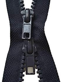 Zip con doppio cursore, colore a scelta:nero/blu navy/cachi Apribile, separabile,a scorrimento, in plastica iniettata,a cerniera,2 cursori per doppia apertura dall'alto e dal basso.Bleu Marine,65 cm