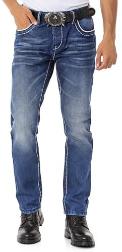 Cipo & Baxx Herren Jeans CD148 – Straight Fit Jeans Hose, Dunkelblau mit auffälligen Kontrastnähten, Bequeme Herren Freizeithose aus 100% Baumwolle mit Knopfleiste CD148-DB-W30-L32