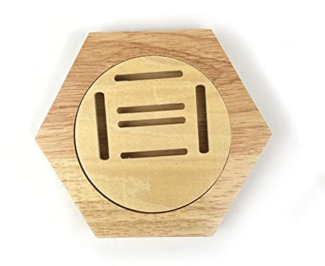 Stylebest Espositore per Medaglie Esagonali, Porta Medaglie in Legno a Nido d'Ape con Retro Magnetico per Supporto a Parete per Premi Sportivi