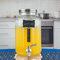 Lomejii Dispensador de bebidas de cristal de 5,5 l con caño de acero inoxidable y estructura de madera, ideal para agua, zumo, hacer kombucha y vino.