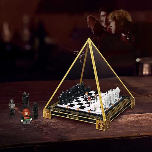 Montagefreie Einteilige Pyramidenform Acryl-Displaybox, kompatibel mit Lego 76392 Zauberer-Schach-Modellbausatz, Sammlerstück-Geschenkbox, Organizer (nur Box)