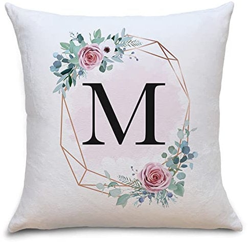 OWLBOOK Blumenkranz Flauschige Kissenhülle mit Buchstaben M Deko Idee für Wohnzimmer Wohnung Bett Couch zum GeburtstagValentinstag