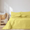 AmeliaHome Tagesdecke mit Pompons 170x210 cm Bettüberwürf zweiseitig Ultrasonic Steppung Polyester Meadore Gelb