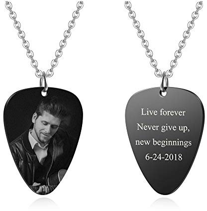 JSDDE Personalisiert Plektrum Anhänger mit Fotogravur und Textgravur Gitarre Plektrum Kette Personalisiertes Geschenk für Hip Hop Rapper Musikliebhaber
