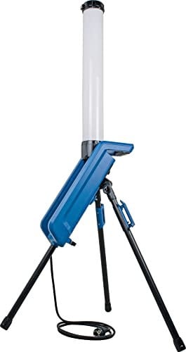 as - Schwabe CENTRA 360° LED Lichtsäule 70 W, 7000 Lumen - mobiler Tower Baustrahler 135 cm - 1,8 m Kabel mit Stecker - Arbeitsleuchte klappbar - zusätzliche Schutzkontaktsteckdose - IP44, 46373