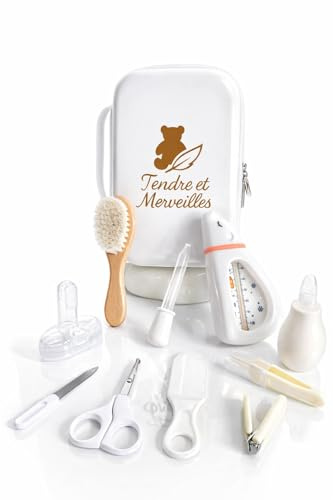 Trousse de Soin Bébé - Kit Complet 10 Accessoires Sans BPA - Brosse en Bois Douce, Coupe-Ongles, Ciseaux - Cadeau de Naissance Pratique et Indispensable
