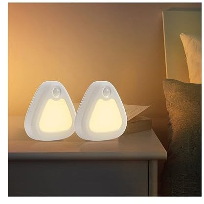 SOLIDEE LED Nachtlicht mit Bewegungsmelder Dämmerungssensor, 3200k Warmweiß Auto ON/OFF Triangle Schrankbeleuchtung Lampe für Kinderzimmer Treppenaufgang Schlafzimmer Gang Toilette(2 Stück)