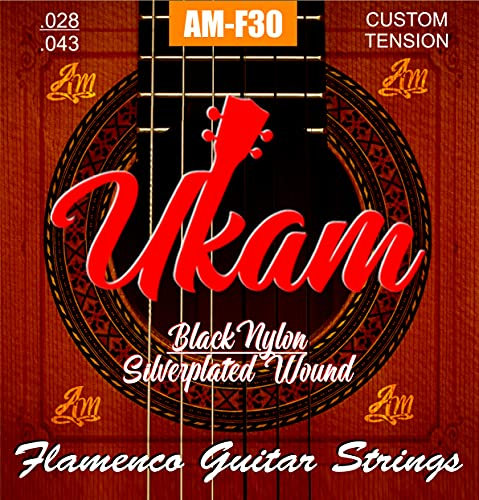 Cuerdas guitarra flamenco UKAM mod.AM-F30 calidad optima (cuerdas de nylon negras) y 2 púas ABS colores variados de 0,46mm