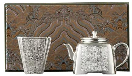 Set di teiera in ceramica argento dorato in rilievo creativo, set da tè cinese Kung Fu per uso domestico a quattro lati