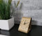 ME YZ STORE the future is now | Elegante Tischuhr aus Holz | Stummes Uhrwerk | Neuheit | Blickfang | Geschenkidee | Modern | Wohnzimmer Deko | Zeiger in Gold Silber Schwarz