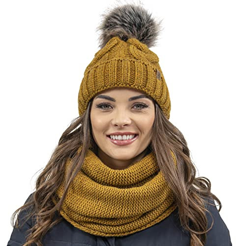 VIVISENCE Trendiger Damen Winter Set Aus Bommelmütze Und Loop-Schal Aus Wärmendem Garn Mit Innenfutter Aus Vlies Perfekte Passform Für Kalte Wintertage Modisches Design, Dunkelgelb,Einheitsgröße