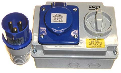 16A Interlocked Socket and 16 Amp Plug 3 Pin 2PE 240v Blue Wall Mount IP44 Switched
