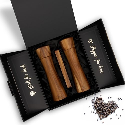 BUTLERBELL® Salz und Pfeffermühle Holz inkl. Untersetzer in Luxus Geschenkbox ideal als Hochzeitsgeschenk | Geschenke zur Hochzeit | Hochzeitsgeschenke für Brautpaar (English)
