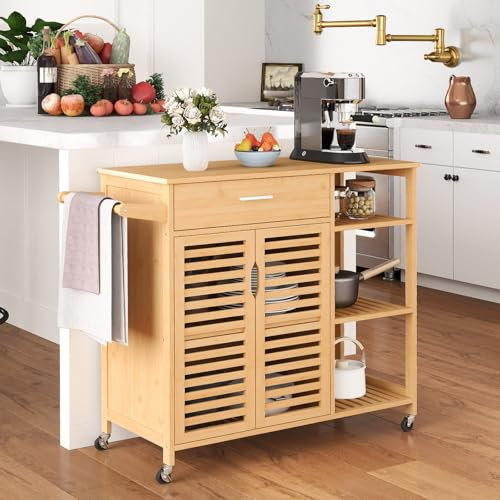 RELAX4LIFE Carrello da Cucina Salvaspazio, Mobile Credenza con Ruote, Mobiletto da Cucina in Bambù, con 3 Ripiani Aperti, 1 Cassetto e 2 Ante, Porta Asciugamani, Ampio Piano d'Appoggio, Per Soggiorno
