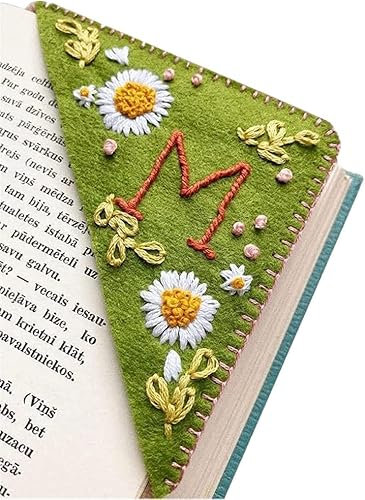 Super Idee Personalisiert Lesezeichen mit den ersten Buchstaben von Namen A–Z Dreieck Lesezeichen aus Filz vintage handgemachte Lesebuch Marker Perfektes Geschenk für Bücherwürmer