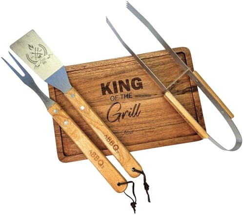 Grill-Set mit Gravur Edelstahl – BBQ Geschenkset OPTIONAL mit Akazienbrett – Grillzubehör für Männer Vater Geburtstag Opa Freund Vatertag (Set 4)