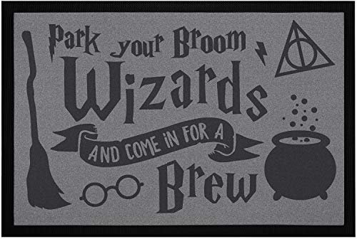 MoonWorks® Fußmatte mit Spruch Park Your Broom Wizards Fantasy Zauber rutschfest & waschbar schwarz 60x40cm