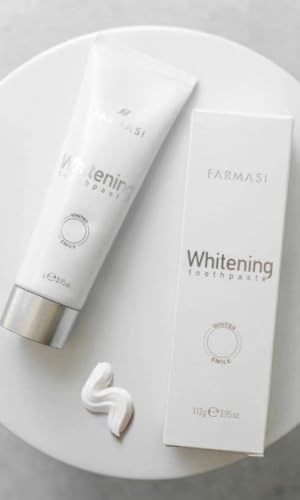 Farmasi Whitening Zahnaufhellungspaste für ein weißeres Lächeln, Spezialformel mit Teeöl zur Entfernung von Tee- und Kaffeeflecken, 112g