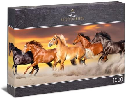 Ulmer Puzzleschmiede - Pferde-Puzzle „Sandsturm - 1000 Teile Panorama-Puzzle mit fünf kraftvollen Pferden im Wüstensand