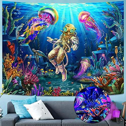 YEXIT Schwarzlicht unter dem Meer, UV-reaktive bunte Korallenpflanze, Quallen, Taucher, Wand-Astronauten-Tapisserie für Schlafzimmer-Dekoration, 111,2 x 152,4 cm