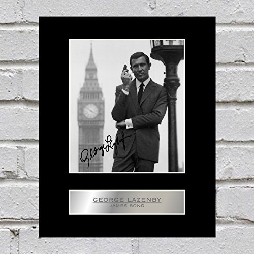 Signiertes Foto von George Lazenby, James Bond 007