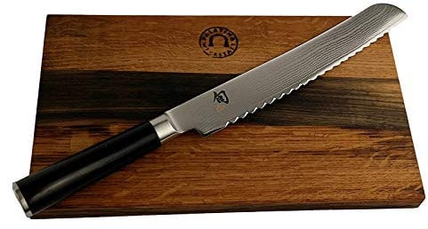 Palatina Werkstatt ® Kai Shun Classic Angebotsset | ultrascharfes DM-0705 Brotmesser | 23 cm Klinge aus 32-Lagen Damaststahl + Schneidebrett aus Fassholz 30x18 cm | VK: 245,- €