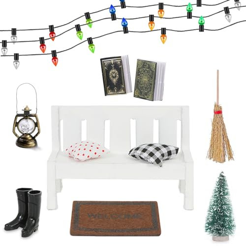 Mini Puppenhaus Zubehör 10 Stück,1:12 Miniatur Wichtel Zubehör,Mini-Holzhocker Regenstiefel Besen Teppiche Öllampen Weihnachtsbäume Bunte Lichter Bücher,Puppenhaus-Dekorationszubehör