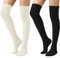 SherryDC Damen Zopfstrick Oberschenkelhohe Stiefelsocken Extra Lang Winterstrümpfe Beinstulpen, 2 Packungen weiß + schwarz, Einheitsgröße