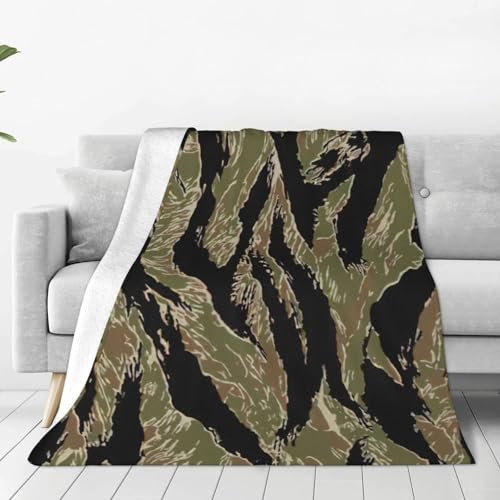 Tiger Stripe Camo Print Flanell Ultra Soft Micro Fleece Decke, Lightweight Warm Fit for Sofa or Bedding