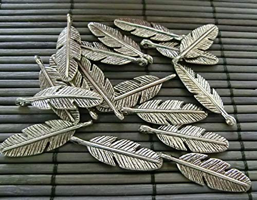 10 Anhänger Charms Blatt 30x9x2mm Farbe antiksilber Feder #S577
