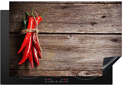 KitchenYeah© Protezione Piano Cottura Tappetino per Induzione 77x51 cm Cucina Proteggi Coprifornello Antiscivolo Pepe - Legno - Spezie - Erbe - Rosso