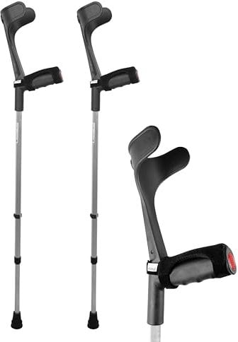 KMINA - Krücken mit Softgriff (x2 Stück), Unterarmgehstützen, Orthopädische Gehhilfen für Erwachsene, Senioren, Schwarz - Made in Europe