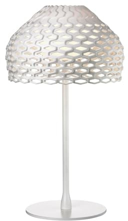 Flos Tatou Table Tischleuchte von Designerin Patricia Urquiola aus Polykarbonat in der Farbe White, Dimmbar, 50x28 cm