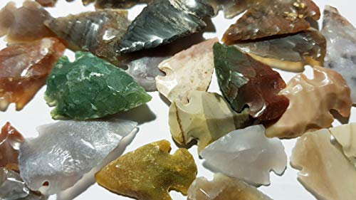 Unbekannt Polierte Pfeilspitzen 2,5-4cm aus Jaspis/Achat (10)