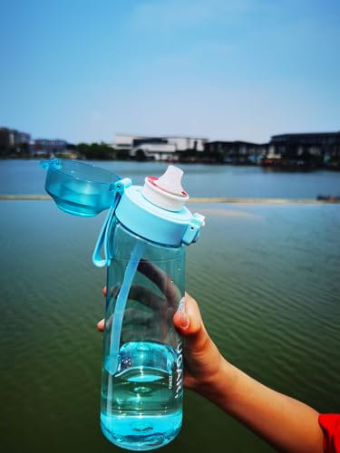 Water Bottle with Flavor Pods,Fruit Fragrance Water Bottle,Scent Water Cup,Sports Water Cup Suitable for Outdoor Sports (cocktail, pineapple, Red bull, Green berry, peach, Blue)
