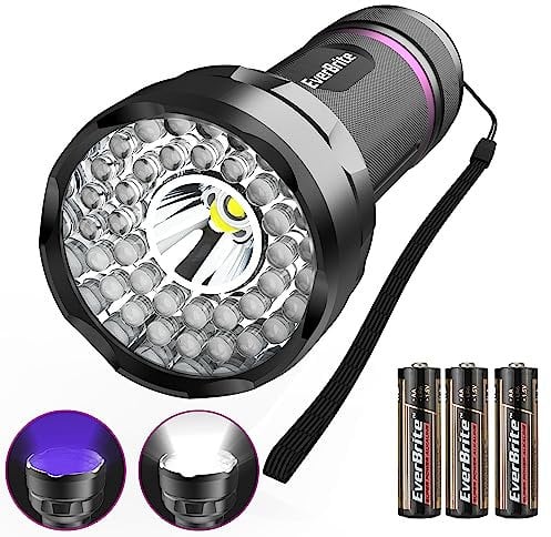 EverBrite Lampe de Poche UV 2 en 1 Lampe Torche, Lampe Lumière Ultraviolette 395nm et Lumière Blanche 300LM, Lampe Ultraviolet Détecteur d'urine sèche pour Animaux Chien/Chat, avec 3 piles AA