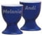 LUXENTU Eierbecher Doppio mit personalisierter Gravur, 2er Set, Kleine Ei-Halter mit einzeiligem Gravurbereich, Perfekt für Namen und Sprüche zu Ostern, Porzellan, Indigo Blau