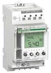 Schneider Electric - Interrupteur horaire journalier - 2 canaux, mono-230v, 16A - Noir et Blanc