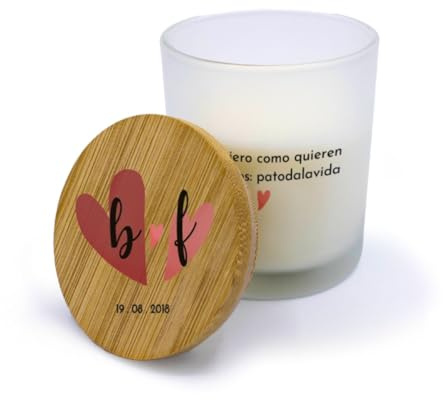 Velas personalizadas con tapa de madera. Velas aromáticas para decoración. Velas para San Valentín personalizadas con nombre. Regalos originales para eventos. (Iniciales 3)