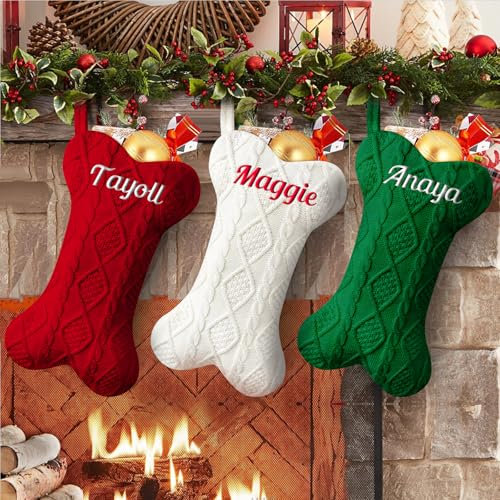 Weihnachtsstrumpf Hunde mit Namen Weihnachtsdeko Christmas Stockings Hundeknochen Groß Gestrickt Nikolausstrumpf Geschenktasche für Haustier Personalisierte Xmas Socken, 3PCs