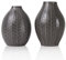 TERESA'S COLLECTIONS Kleine Schwarze Vase für Home Decor, 2er Moderne Vasen Set mit Blatttextur, Blumenvase Deko für Wohnzimmer, Kaminsims, Tisch, Regal, Schlafzimmer, Büro, 15/14 cm Hoch