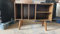 LKKRO Plattenspieler-Ständer mit Vinyl-Aufbewahrung, hält bis zu 136 kg, großer Plattenspieler-Tisch für Albumaufbewahrung mit Halter, Vinyl-Display-Regal, Holz-Plattenspieler-Ständer (Nussbaumfarbe)