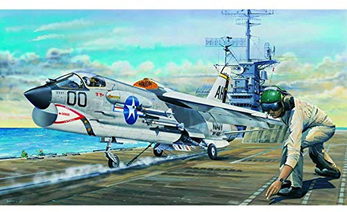 Trumpeter 02272 Modellbausatz F-8E Crusader