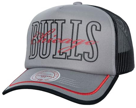 Mitchell & Ness NBA Team Royalty Trucker Cap Chicago Bulls