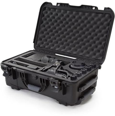 Nanuk 935 Wasserdichter Hartschalenkoffer mit Schaumstoffeinlage für Blackmagic Design Kamera 4K/6K und 6K Pro, Schwarz