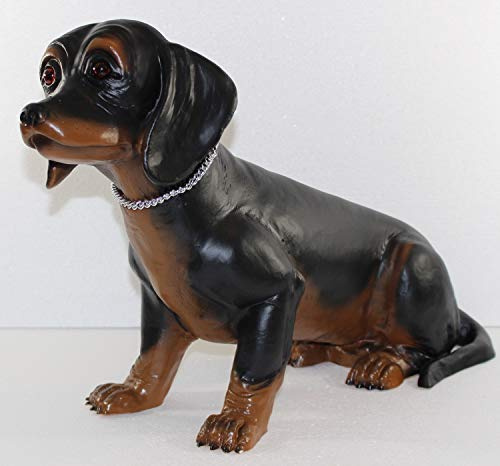 RAKSO Deko Garten Figur Dekofigur Gartenfigur Hundefigur Dackel sitzend aus Kunststoff Höhe 32 cm