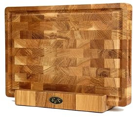 B4K® Schneidebrett mit Ständer aus Eiche Stirnholz 35 × 25 × 4 cm – Massiver Hackblock | Antibakterielles Hirnholzbrett mit Griffen, Saftrille & Silikonfüßen | Perfekt für Küche, Fleisch & BBQ