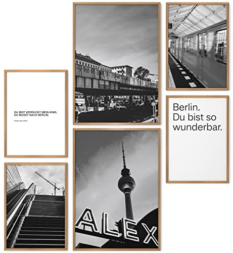 Papierschmiede® Mood Poster Set Berlin Schwarz-Weiß, Fertiges Bilder Set mit Rahmen (Holz, Natur), Wohnzimmer Deko Schlafzimmer, 2x DIN A4 und 4x DIN A5, U-Bahn BVG Fernsehturm